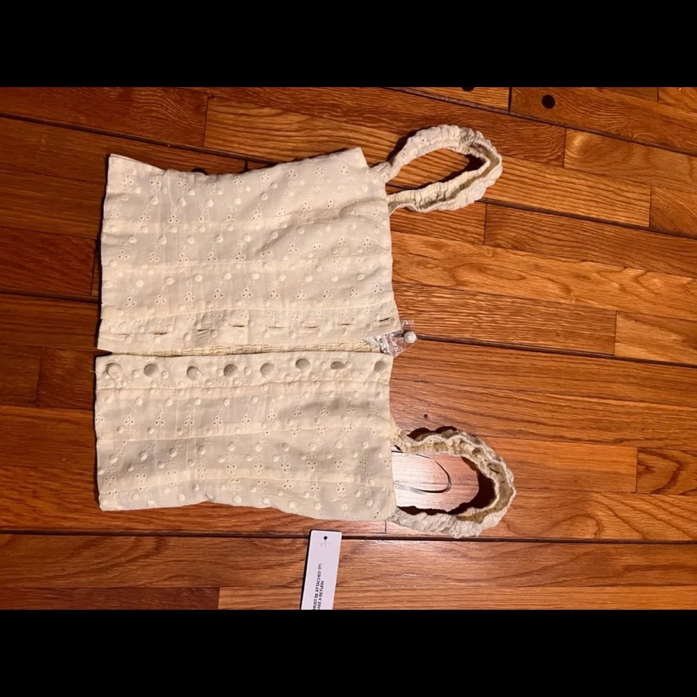 Jenalee Top Yellow - Picture 9 of 12